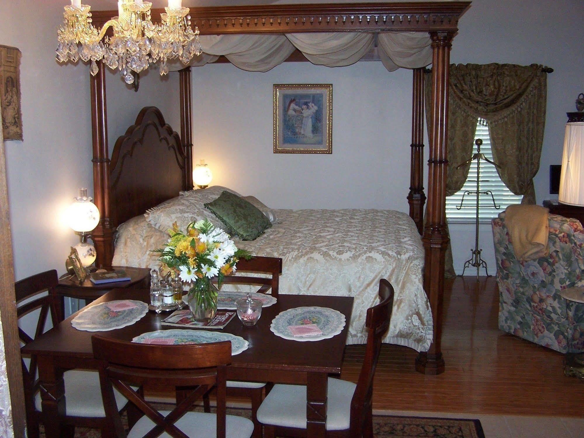 Alling House Bed And Breakfast Orange City Oda fotoğraf
